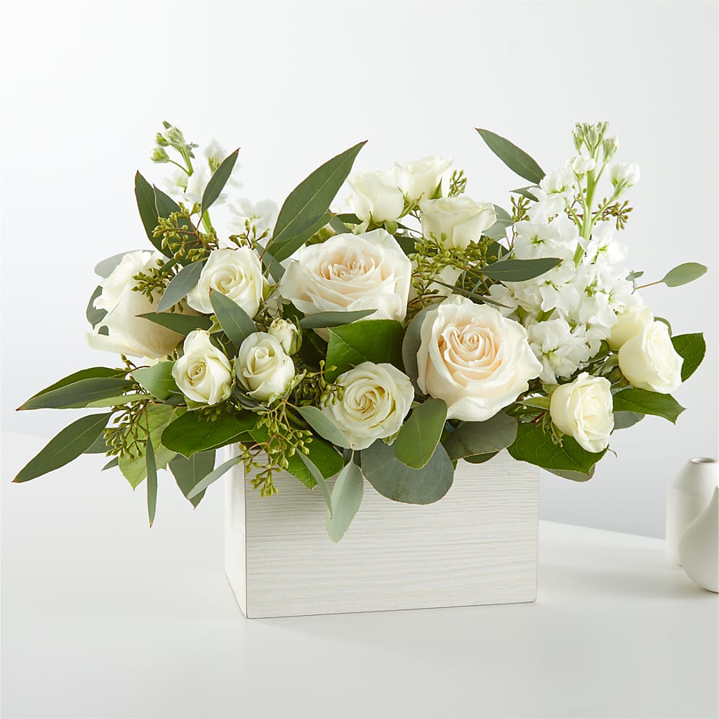 Fresh Linen Box Bouquet – Heavenly Plants, Regina SK
