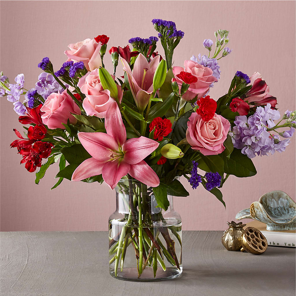 Romantique Bouquet – Heavenly Plants, Regina SK