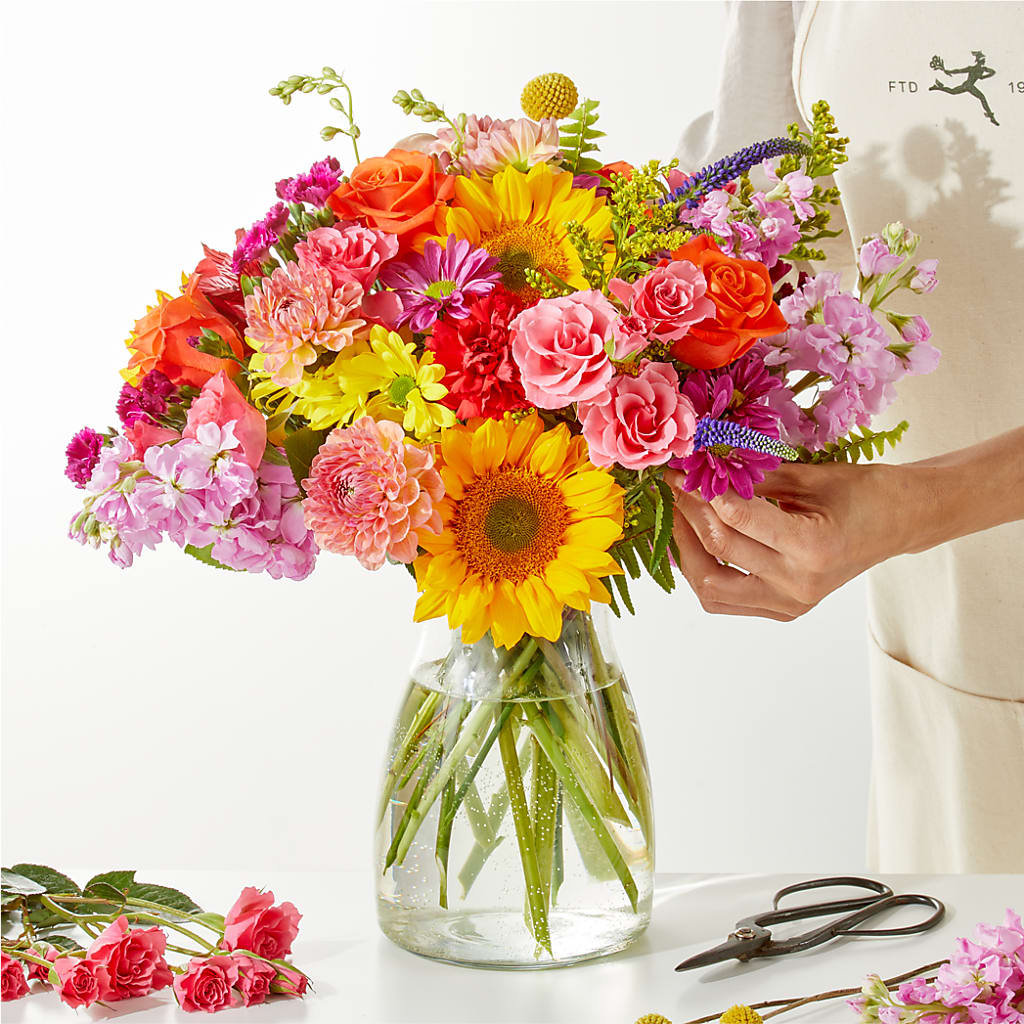 Cue the Confetti - A Florist Original – Heavenly Plants, Regina SK