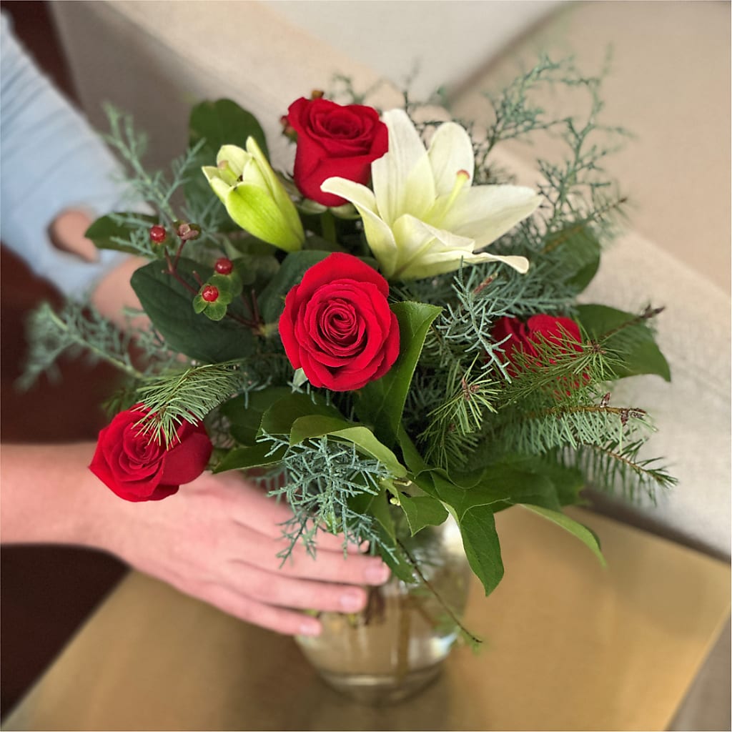 Glittering Lights Bouquet – Heavenly Plants, Regina SK