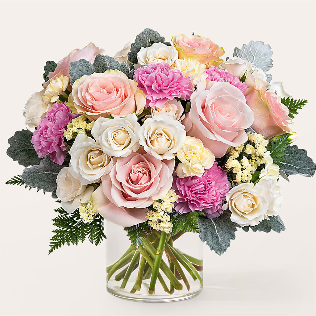 Blissful Moments Bouquet – Heavenly Plants, Regina SK