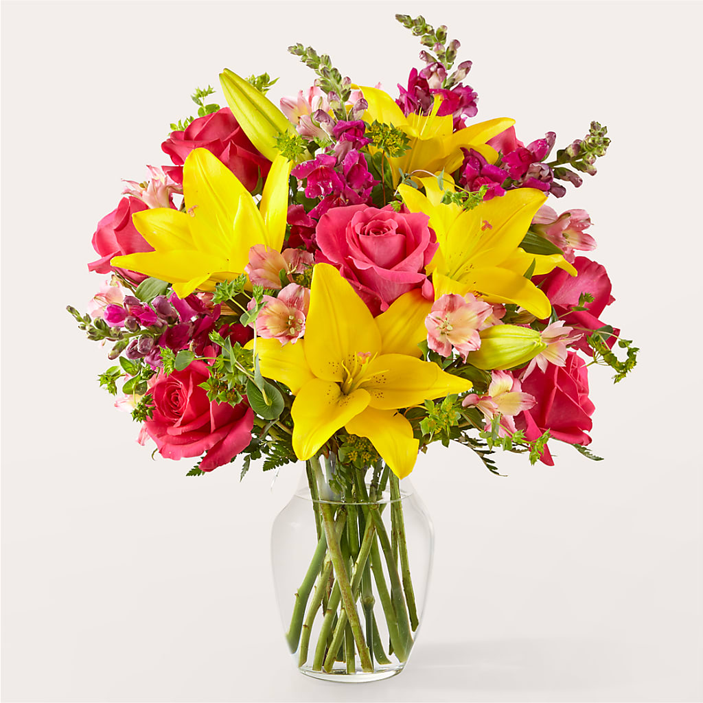 Lovely Day Bouquet – Heavenly Plants, Regina SK