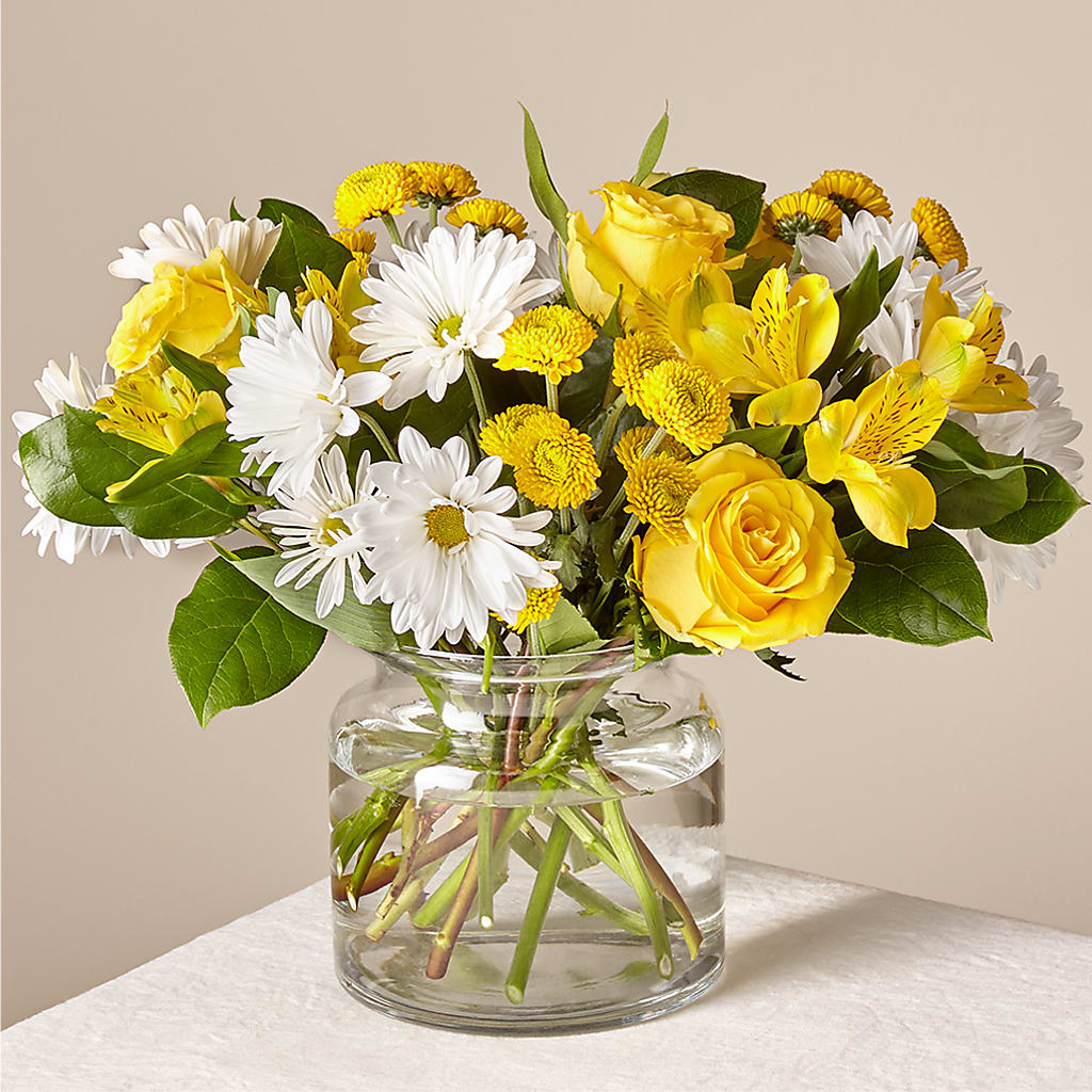 Sunny Sentiments Bouquet – Heavenly Plants, Regina SK