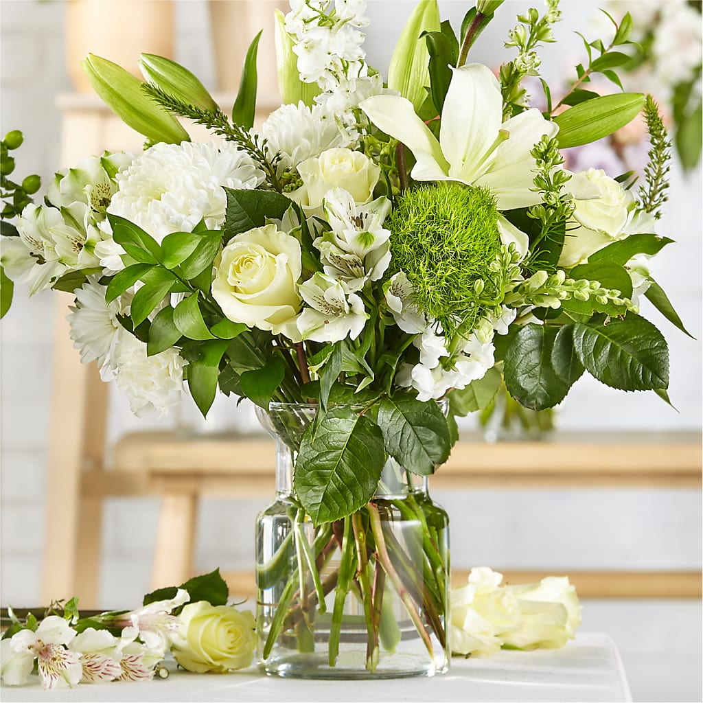 Classic Ivory – A Florist Original – Heavenly Plants, Regina SK