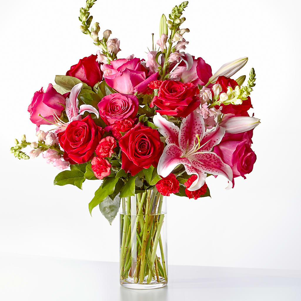 Love at First Sight Bouquet – Heavenly Plants, Regina SK
