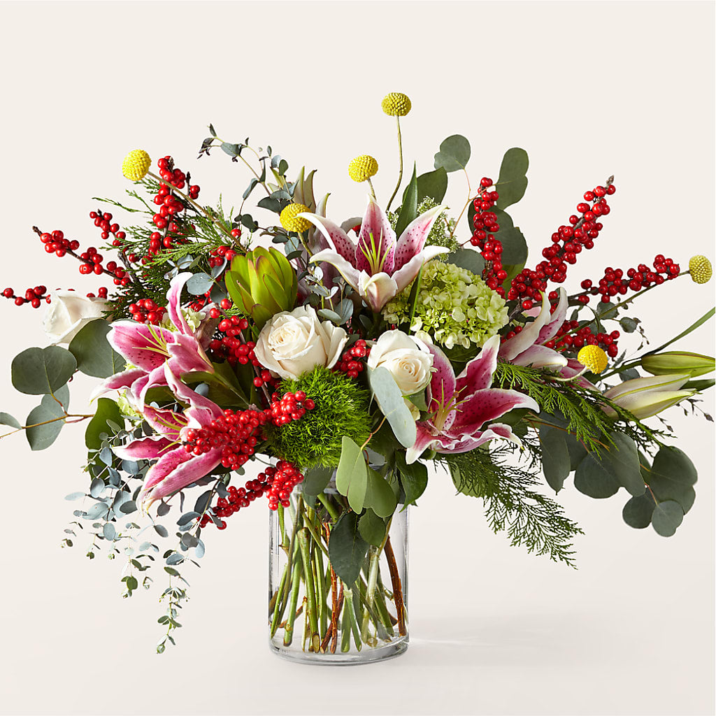 Berry & Bright Bouquet – Heavenly Plants, Regina SK