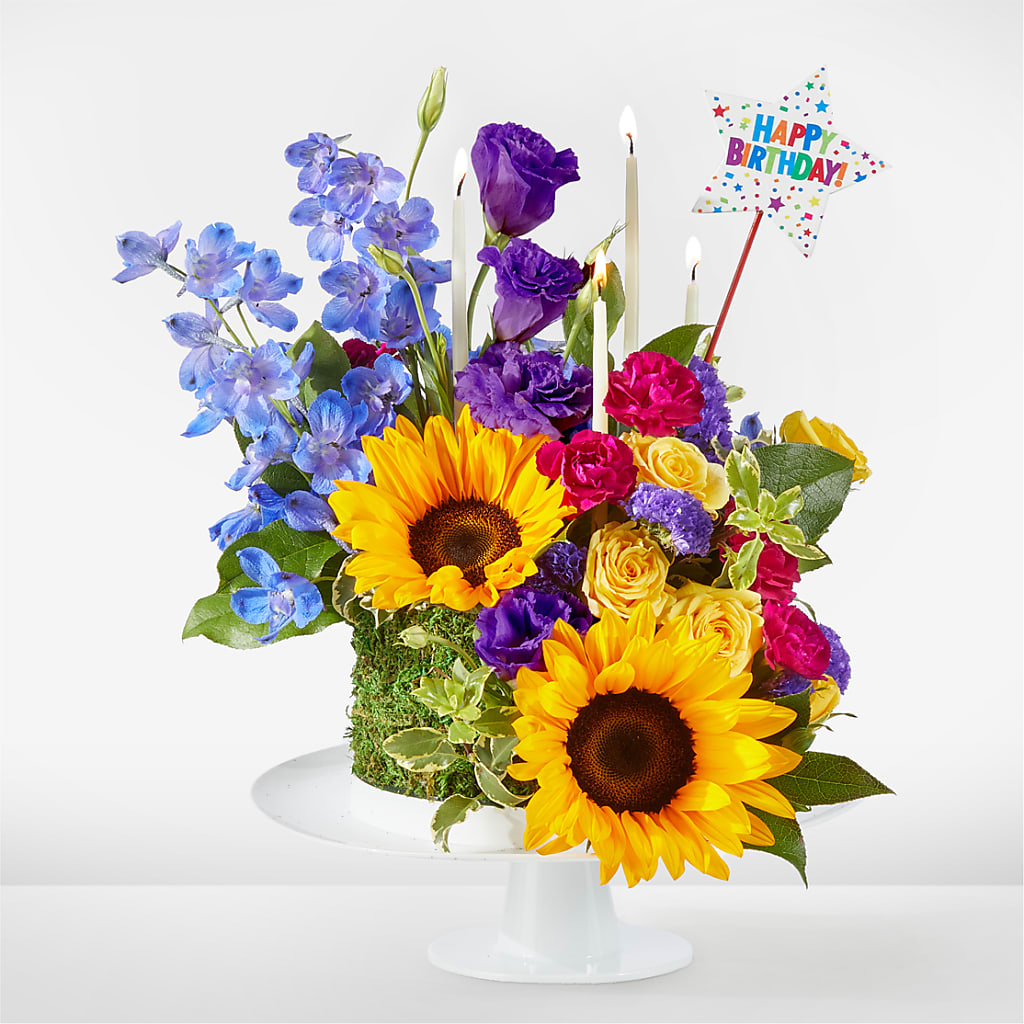 Star of the Day Floral Cake – Heavenly Plants, Regina SK