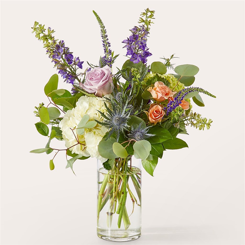 Appealing Aura Bouquet – Heavenly Plants, Regina SK