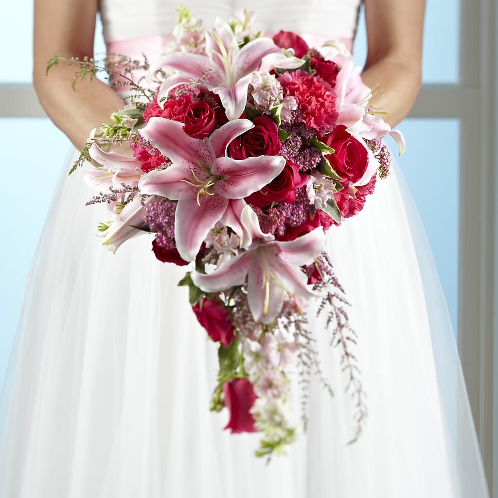 Lily & Rose Bouquet – Heavenly Plants, Regina SK