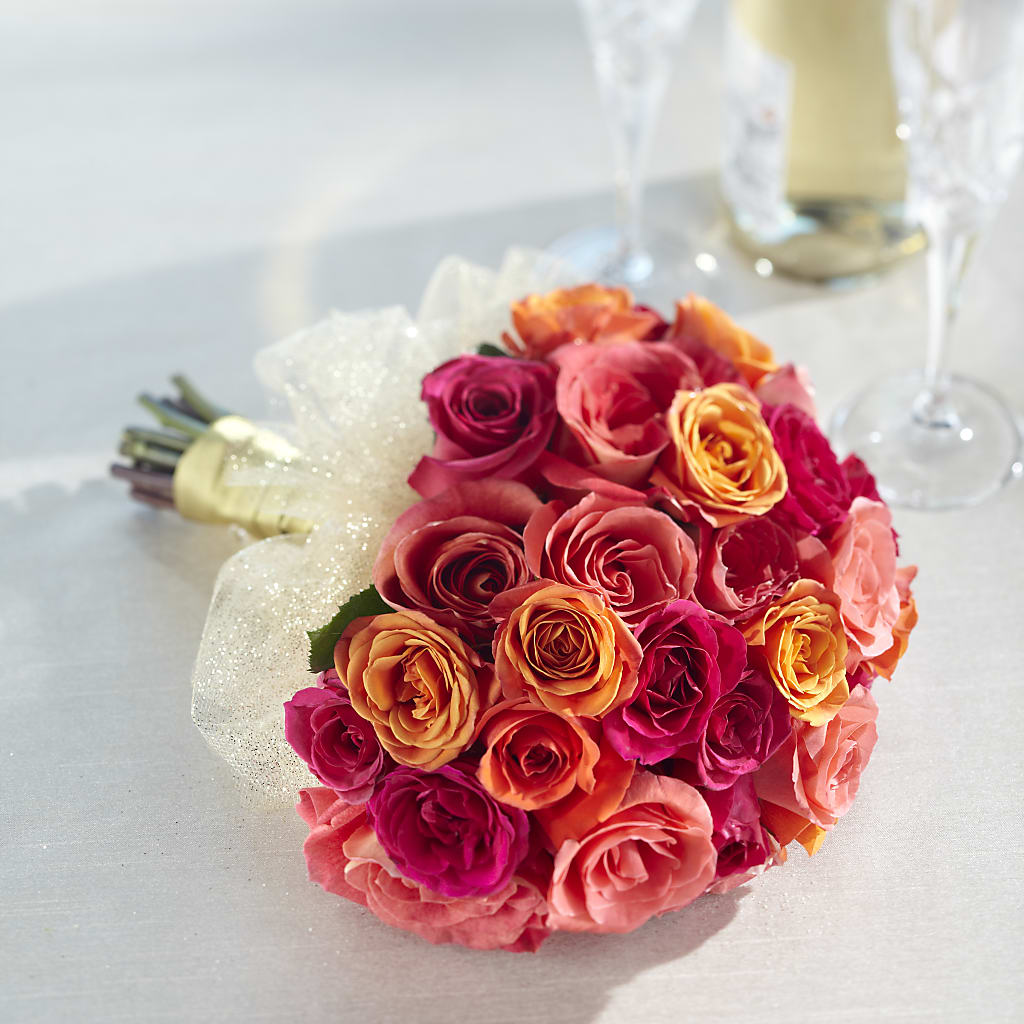 Sweet Roses Bouquet – Heavenly Plants, Regina SK