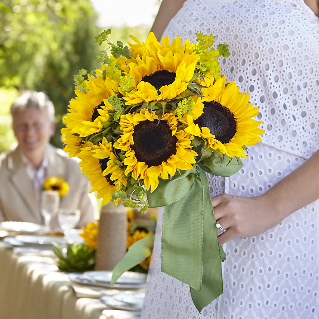 Free Spirit Bouquet – Heavenly Plants, Regina SK