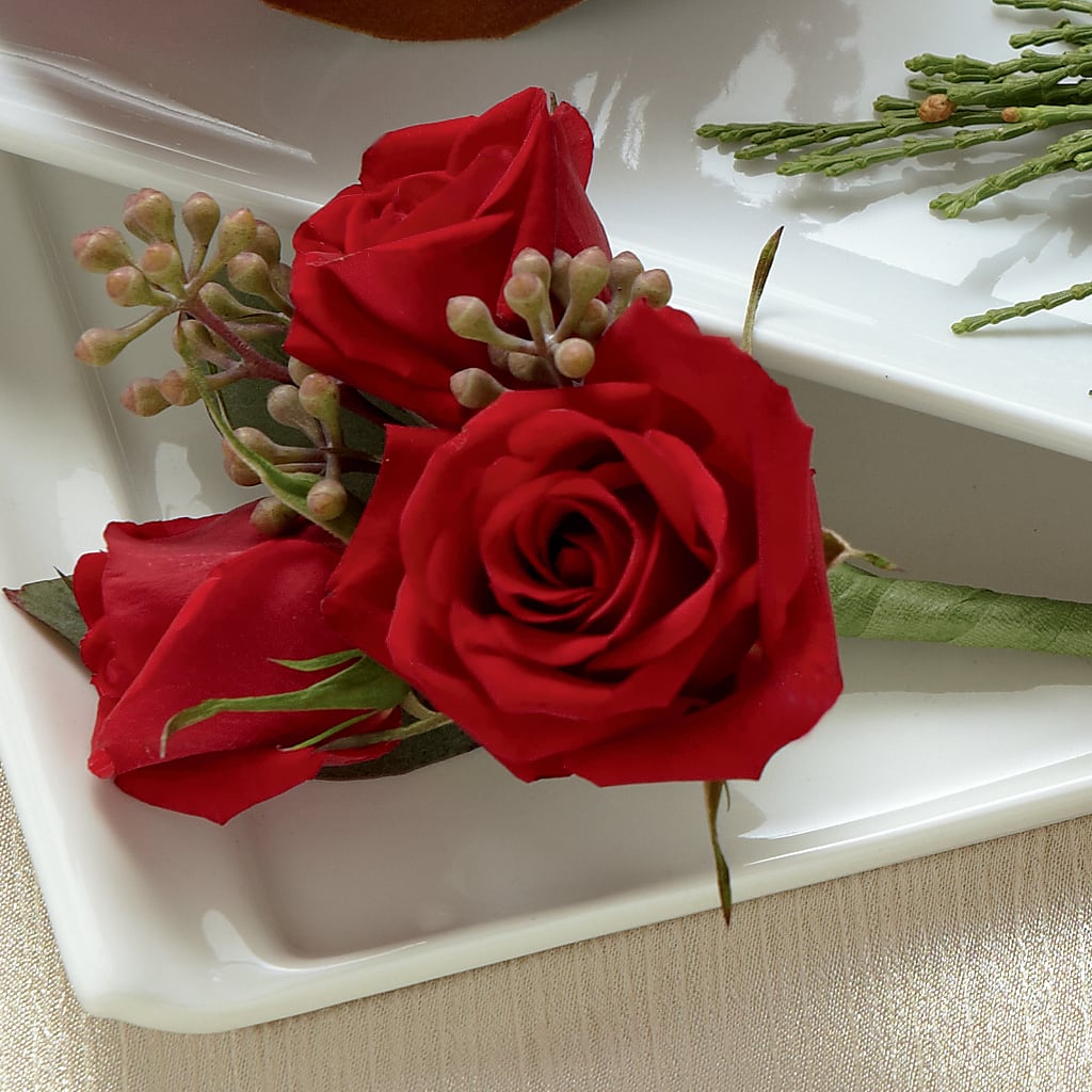Red Spray Rose Boutonniere – Heavenly Plants, Regina SK