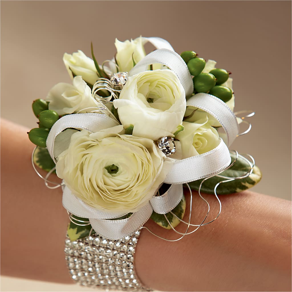 White Wedding Corsage – Heavenly Plants, Regina SK