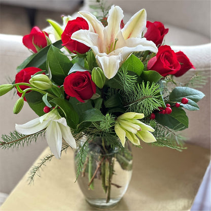 Sparkling Snowflakes Bouquet –  Heavenly Plants, Regina SK
