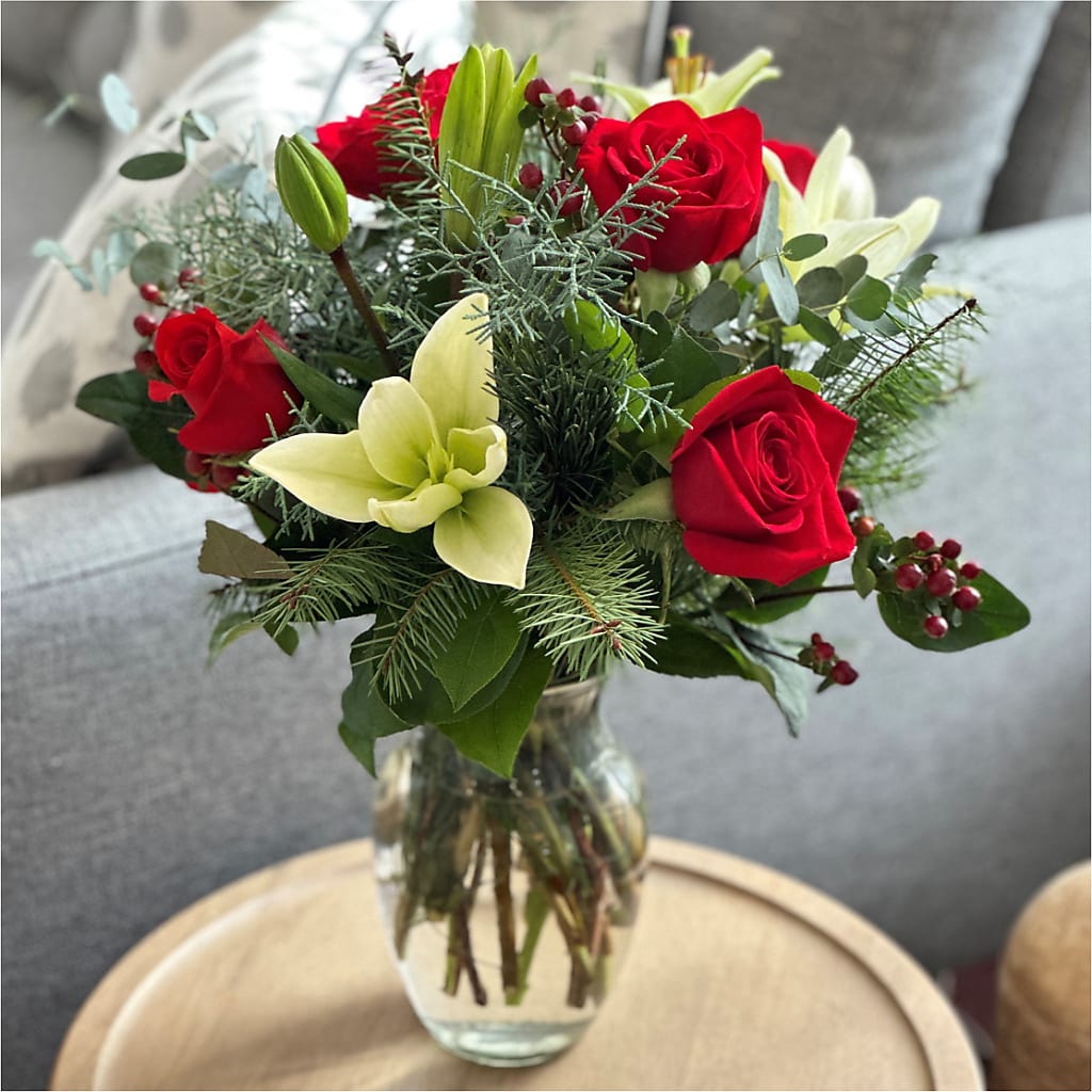 Glittering Lights Bouquet –  Heavenly Plants, Regina SK