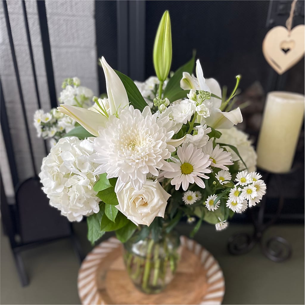 Classic Ivory – A Florist Original –  Heavenly Plants, Regina SK