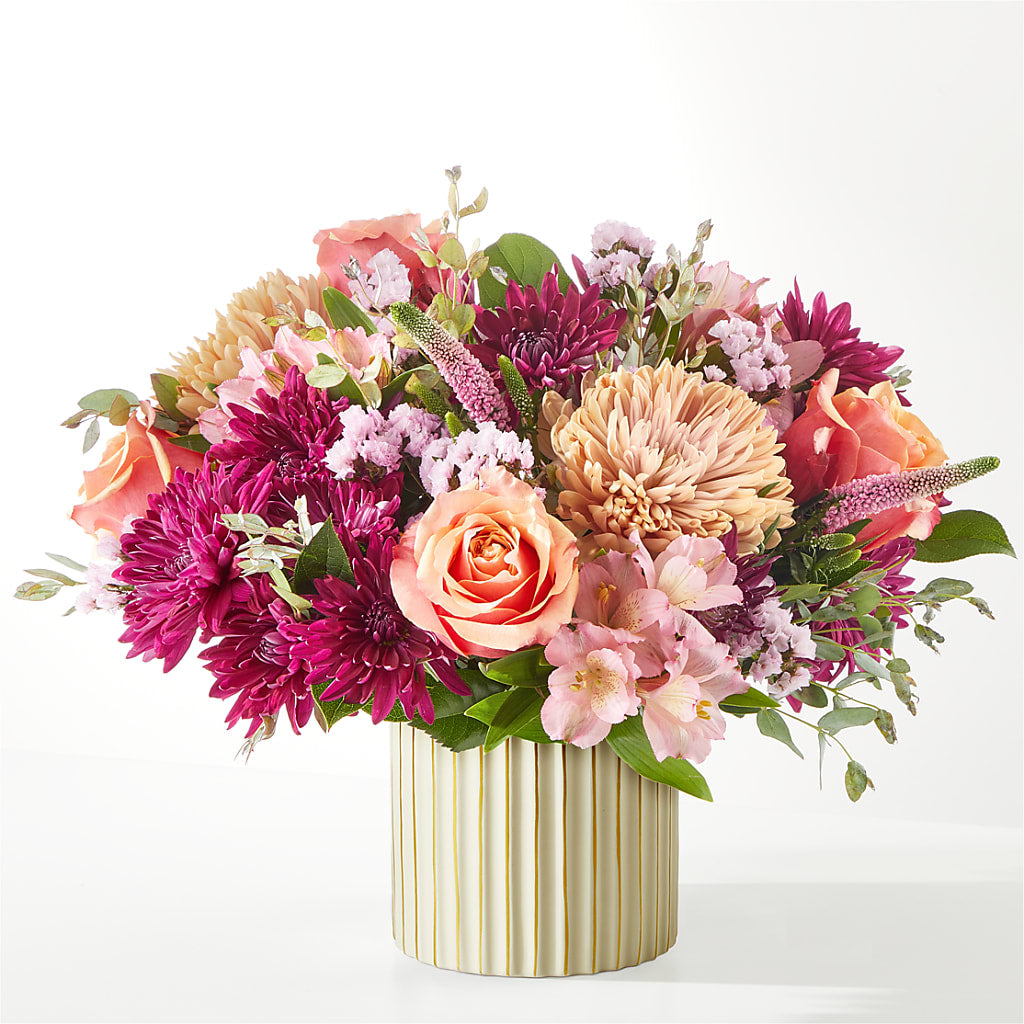 Berry Cobbler Bouquet with Ivory Vase –  Heavenly Plants, Regina SK
