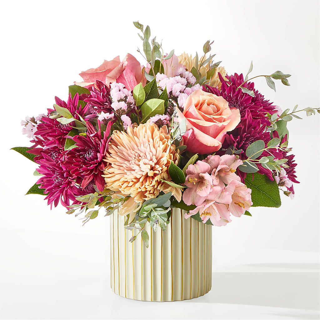 Berry Cobbler Bouquet with Ivory Vase –  Heavenly Plants, Regina SK